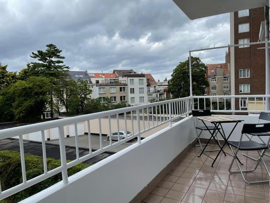 Spacious Apartment Next To Parc Du Cinquantenaire Brüsszel Kültér fotó